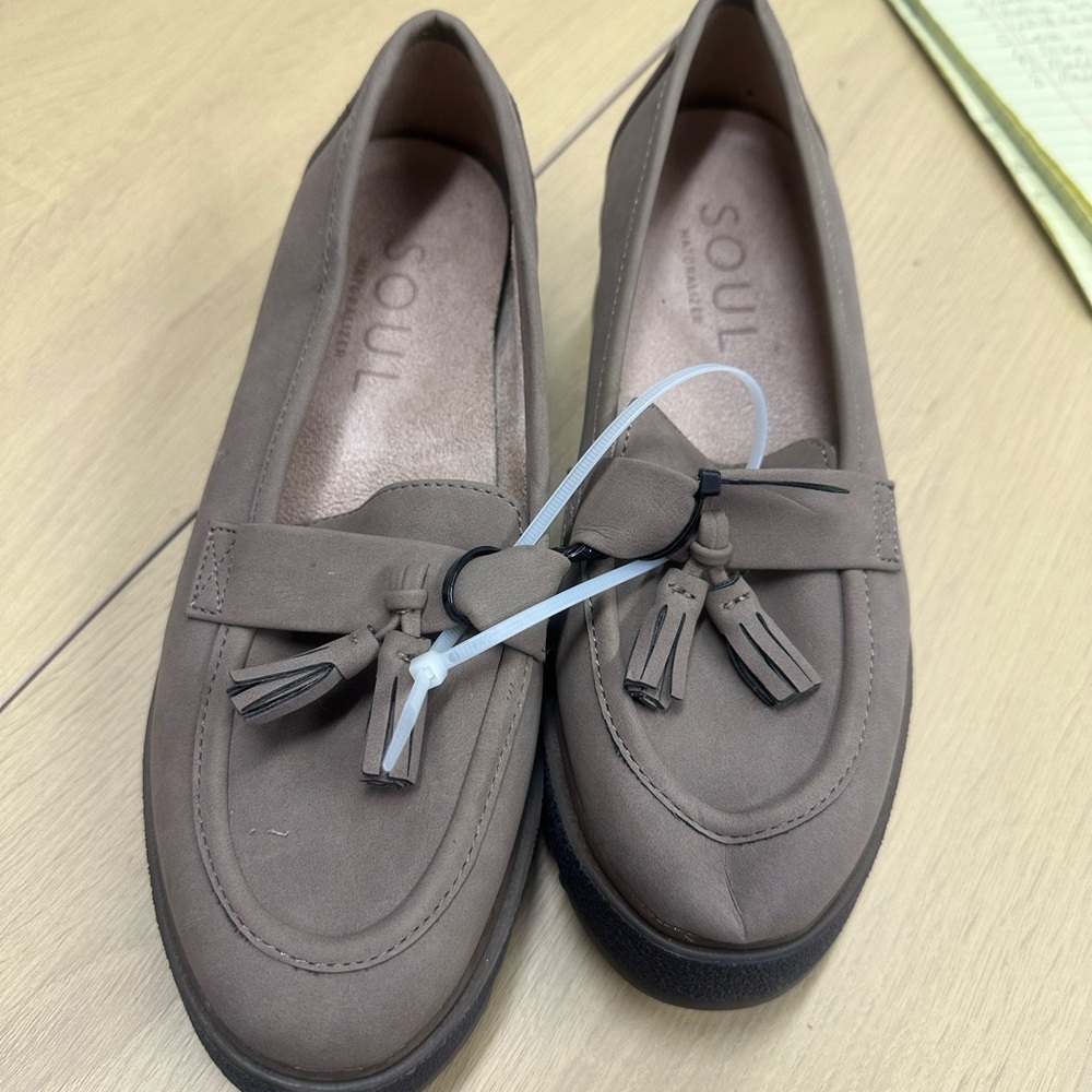 Soul by Naturalizer Tan Loafers Size 6.5 EUC